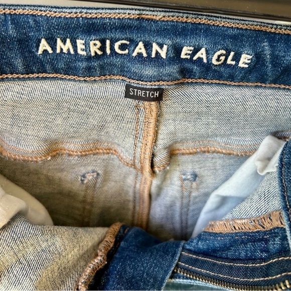 American Eagle Outfitters Hi-Rise stretch Jeans - Dark Blue Flare - Picture 3 of 4